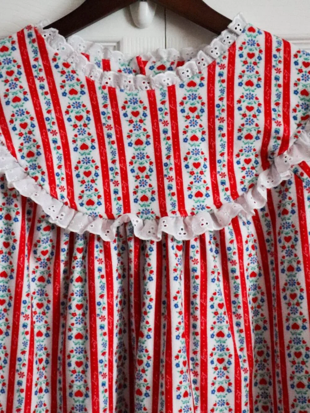 Lanz Girls' Flannel Nightgown Tyrolean Heart & Floral Print Sz XL 14/16 Scandi